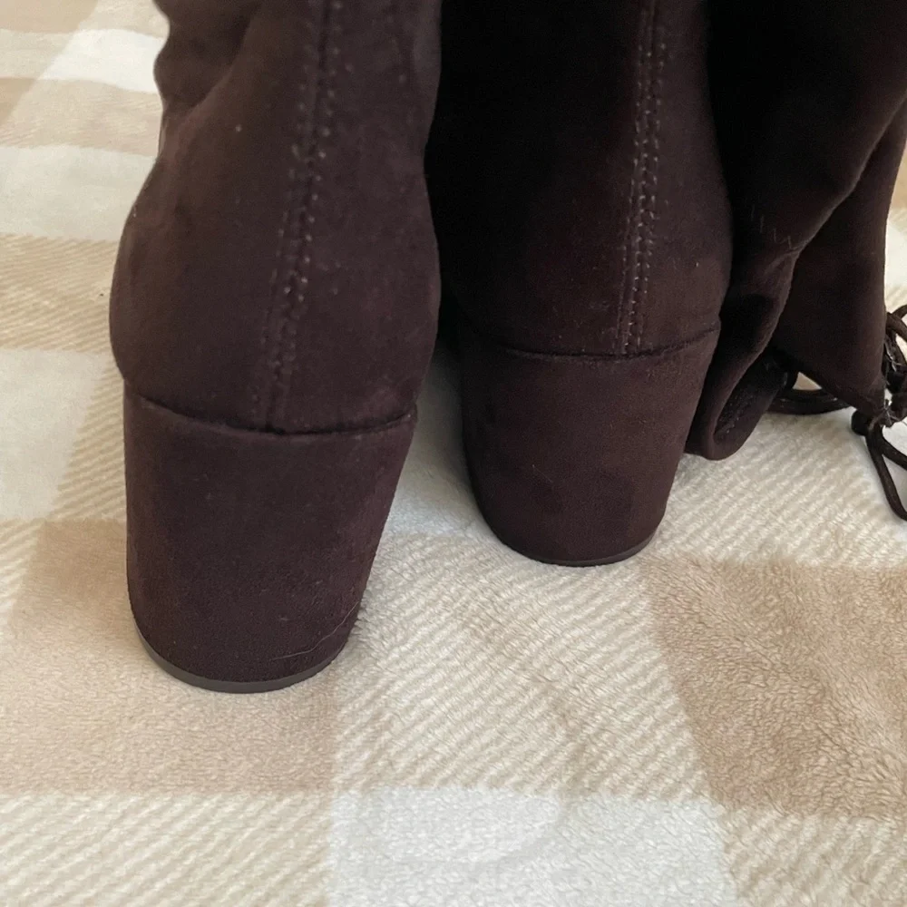 NEW Unisa Women’s Dark Brown Over-the-Knee Boots New with Box Size 7.5 M